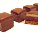 Dominosteine. Na, hast du schon Appetit bekommen? 🎄🎅 (Foto: (c) Claudia Hautumm / pixelio.de)